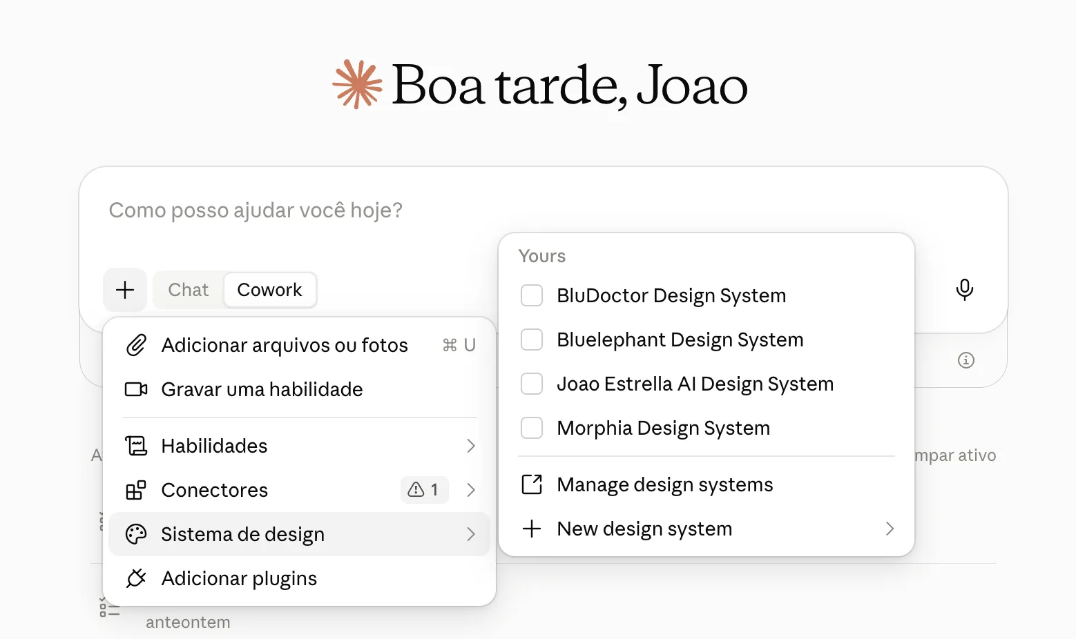 Menu de mais de uma conversa qualquer, com a opção Sistema de design aberta e o painel Yours listando os sistemas de design já salvos