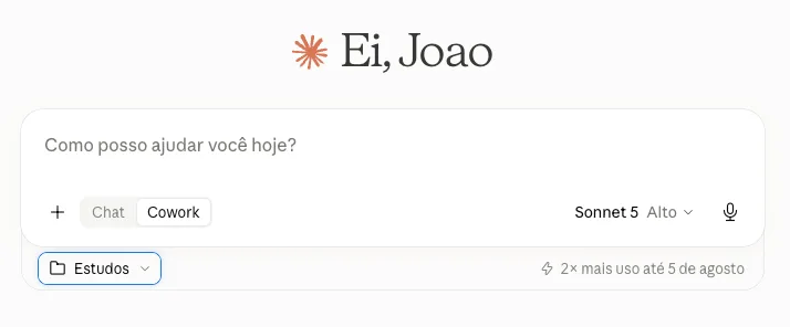 O Claude aberto no projeto de estudos, com o seletor de projeto no rodapé do chat